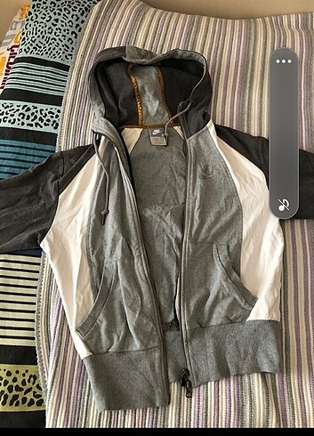 Nike Yeni