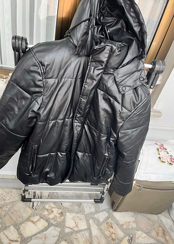 Zara Suni Deri Kapitone erkek Mont