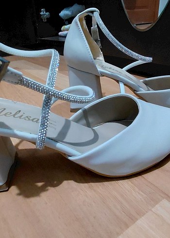 Bej Minimalist Stiletto Topuklu Kadın Ayakkabı - Görsel 4