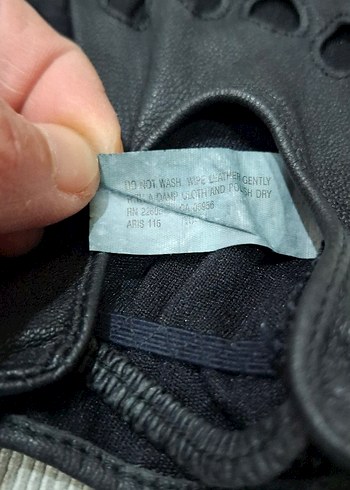 Killstar Siyah Deri Gotik Kadın Eldiveni - Görsel 4