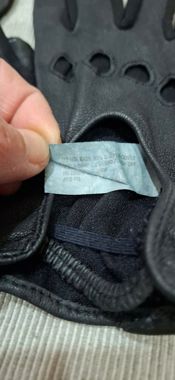 Killstar Siyah Deri Gotik Kadın Eldiveni - Görsel 4