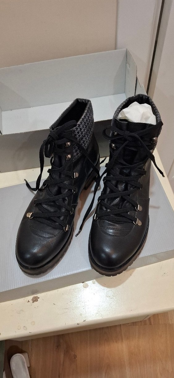 kutusunda Elle sıfır bot - Görsel 2