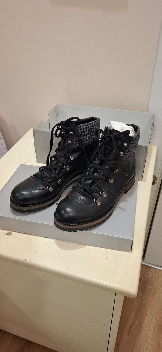 kutusunda Elle sıfır bot - Görsel 3