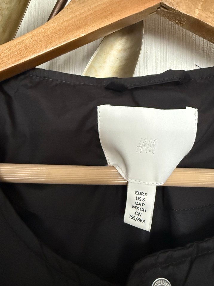 Düğmeli Siyah Midi Kadın Yelek - Görsel 4