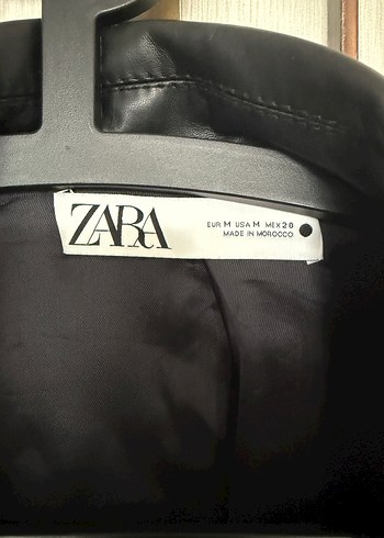 Düğmeli Siyah Deri Uzun Ceket - Görsel 2