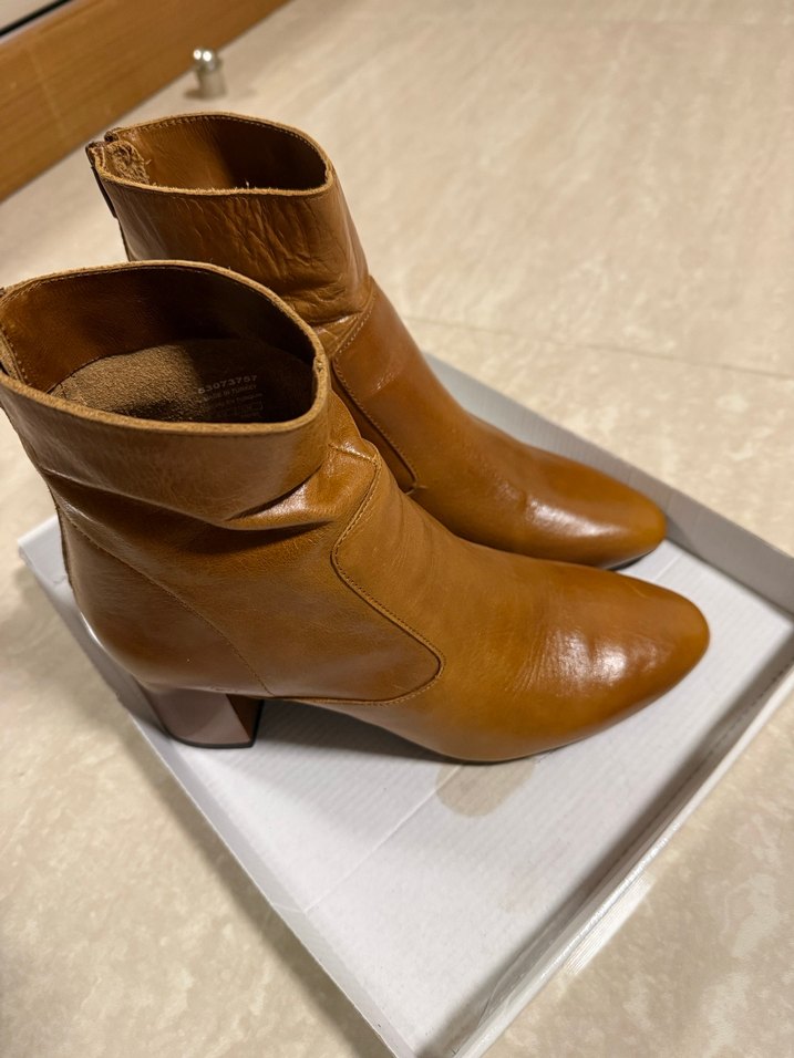 Bej Deri Kadın Dolgu Topuklu Bot - Görsel 2