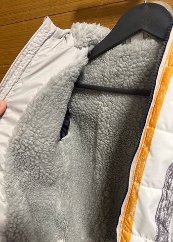 Gri Erkek Çocuk Kapüşonlu Kürklü Ceket - Görsel 2