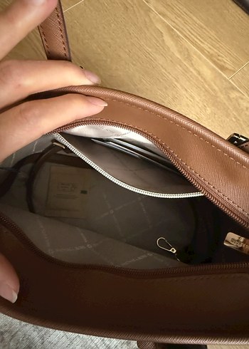 Michael Kors Kadın Deri Kahverengi Omuz Çantası - Görsel 3