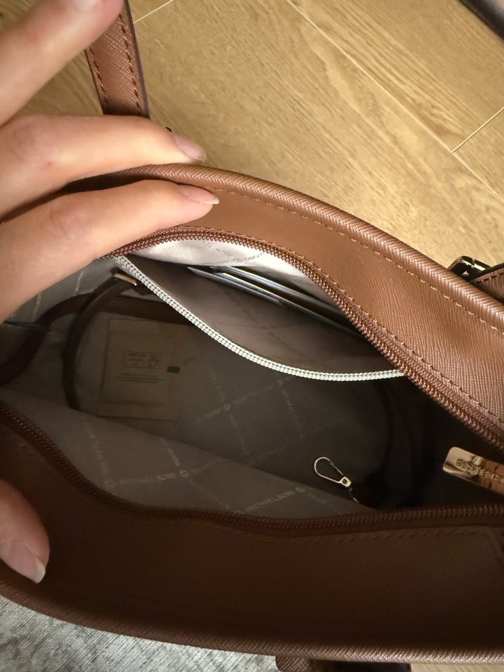 Michael Kors Kadın Deri Kahverengi Omuz Çantası - Görsel 3