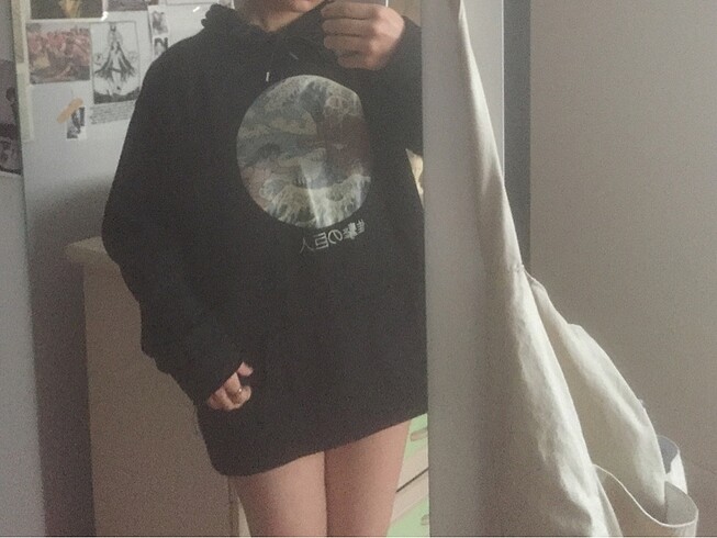 sweatshirt