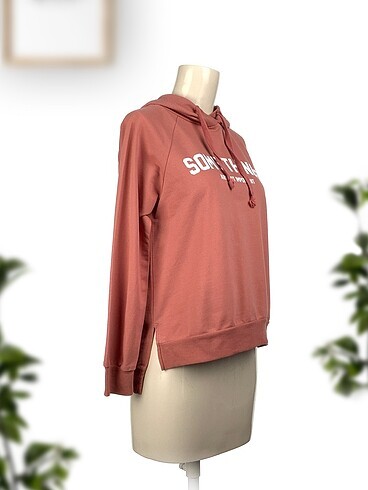 LC Waikiki LC Waikiki Sweatshirt %70 İndirimli.
