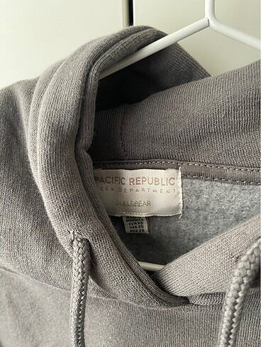 xs Beden Pull and bear sweatshirt