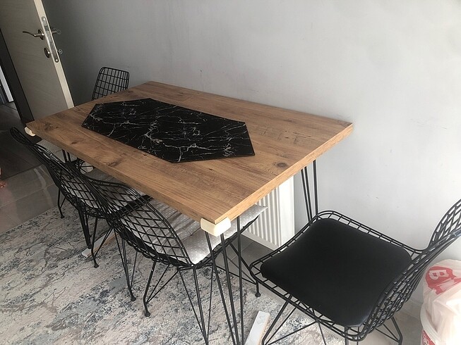 Diğer Yemek masası