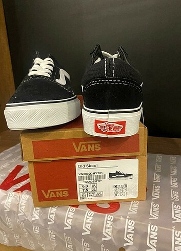38 Beden bordo Renk İthal Kutulu Etiketli Vans