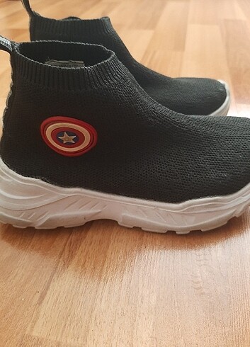 Spor ayakkabı 