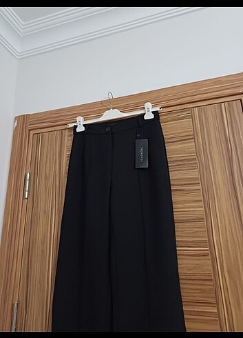 32 Beden siyah Renk Trendyolmilla Pantolon