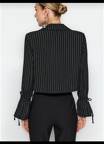 Trendyol & Milla Trendyolmilla Crop Blazer Ceket