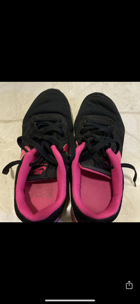 Siyah-Pembe Bağcıklı Kadın Spor Ayakkabı - Görsel 2