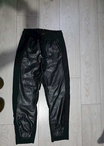 Siyah Kemerli Deri Kadın Pantolon - Görsel 2