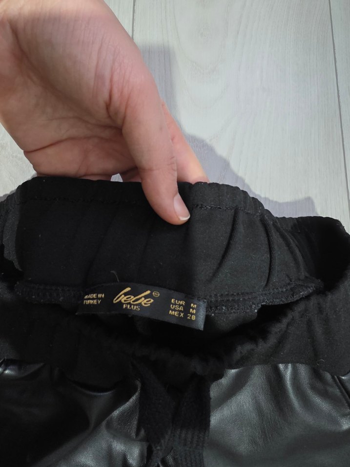 Siyah Kemerli Deri Kadın Pantolon - Görsel 4