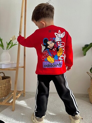 Adidas Sıfır etiketli kışlık ürün