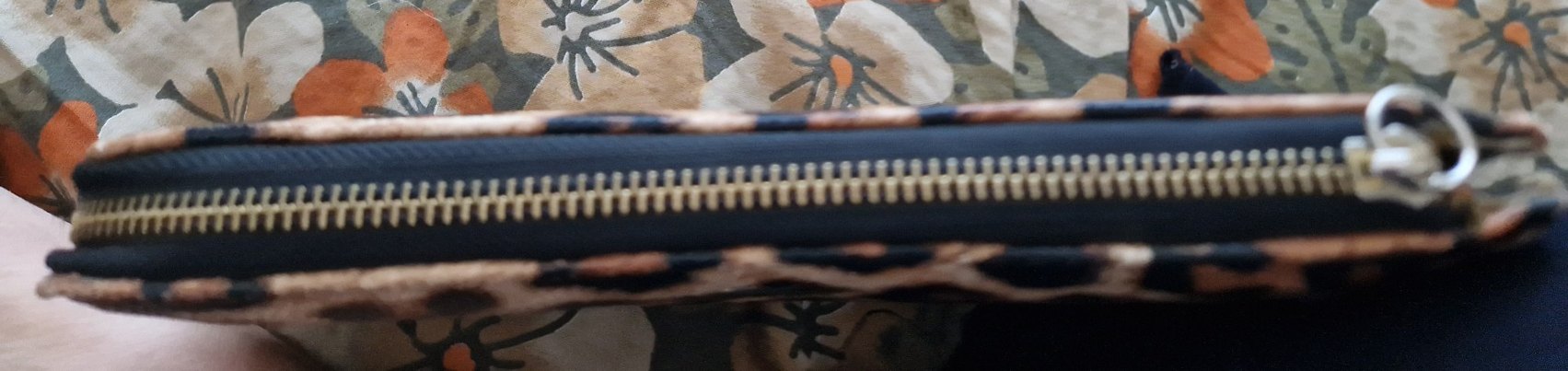 büyük cuzdan almanyadan geldi yeni gibi - Görsel 3