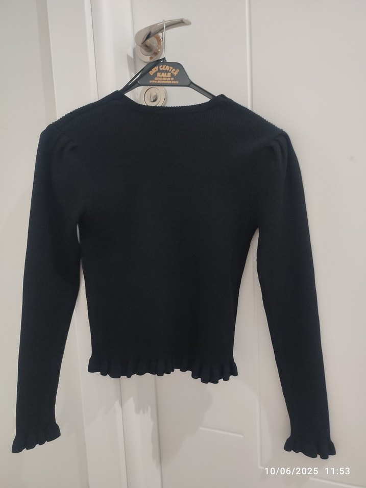 Zara Siyah Düğmeli V Yaka Triko Kadın Kazak - Görsel 3