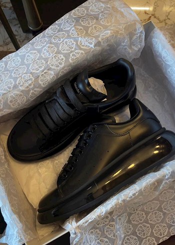 Alexander McQueen ürünü