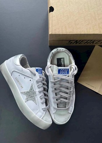 Golden Goose Deluxe ürünü