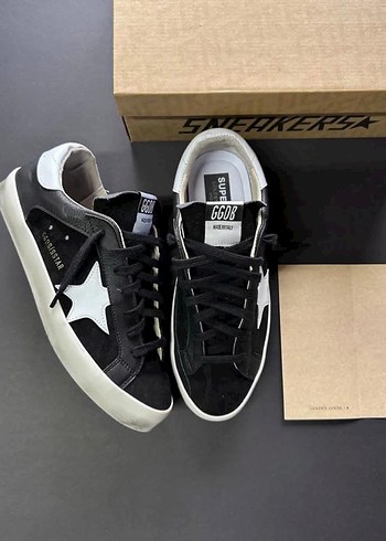 Golden Goose Deluxe ürünü