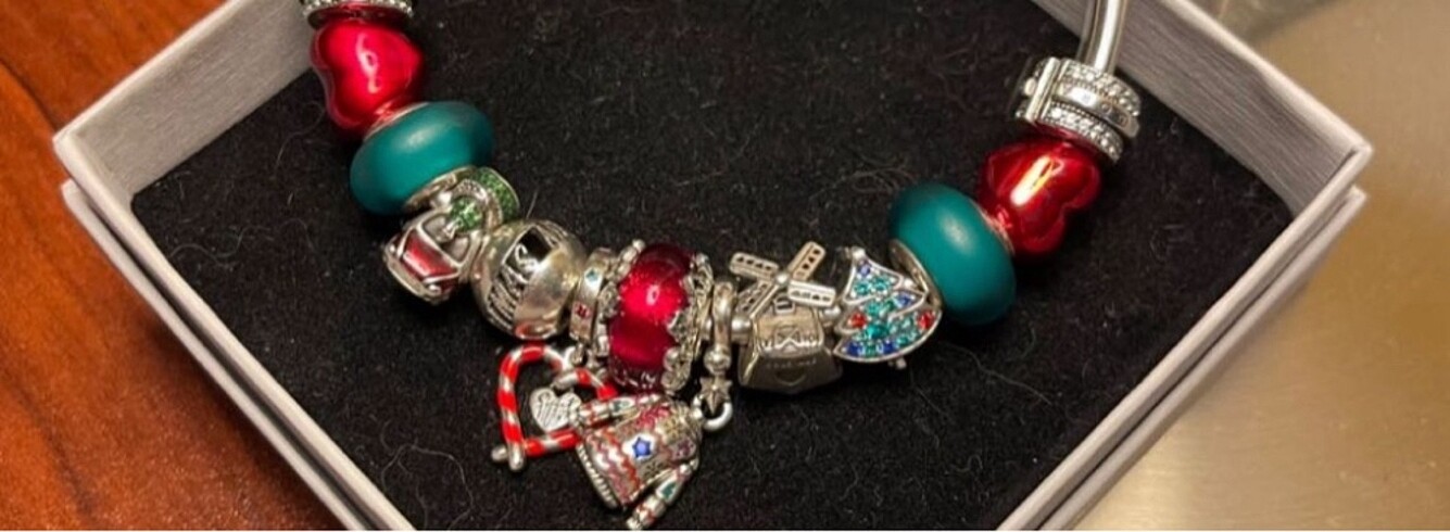 Pandora Pandora Işıltılı Yılbaşı Ağacı Charm