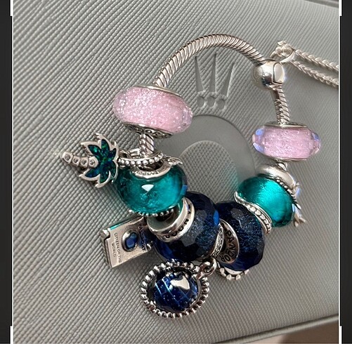 Beden Pandora Işıltılı Palmiye Ağacı Charm