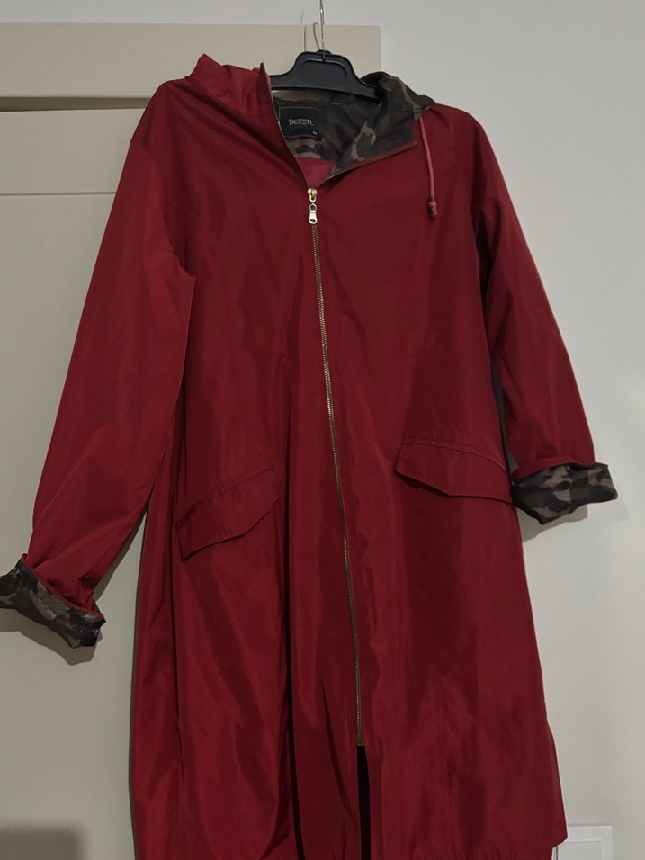 Bordo Kadın Uzun Fermuarlı Yağmurluk - Görsel 2