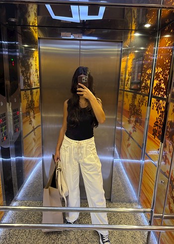 Bershka Siyah Kadın İpek Görünümlü Salaş Pantolon