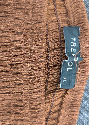 Düğmeli Kahverengi Keten Bluz - Görsel 2