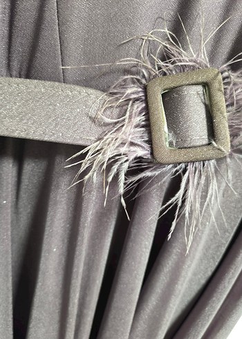 Gri Uzun Kadın Abiye Elbise Tüy Detaylı - Görsel 2