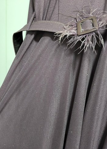 Gri Uzun Kadın Abiye Elbise Tüy Detaylı - Görsel 5