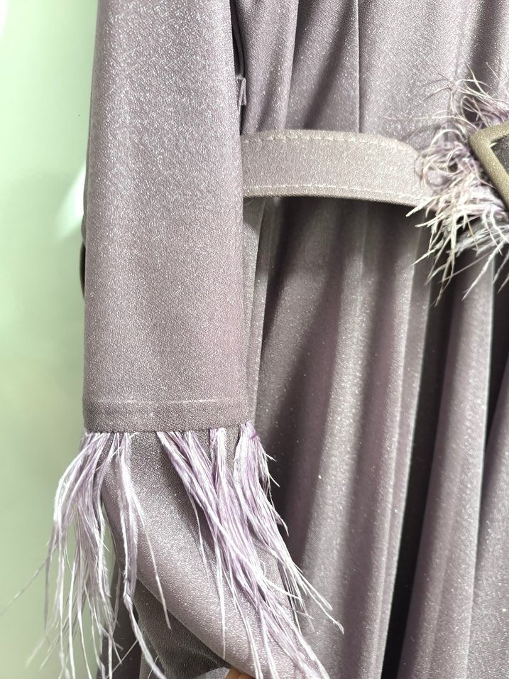 Gri Uzun Kadın Abiye Elbise Tüy Detaylı - Görsel 4