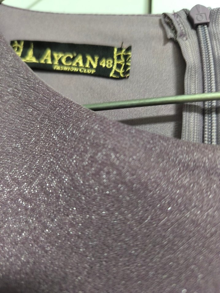 Gri Uzun Kadın Abiye Elbise Tüy Detaylı - Görsel 3