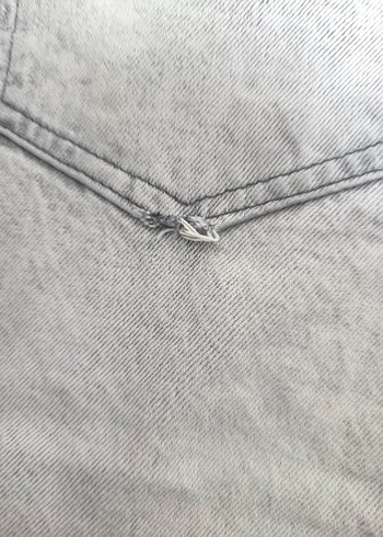 Gri Düğmeli Geniş Kesim Kadın Kot Pantolon - Görsel 4