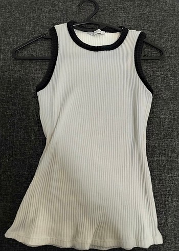 Beyaz Siyah Kenarlı Kadın Atlet - Görsel 2