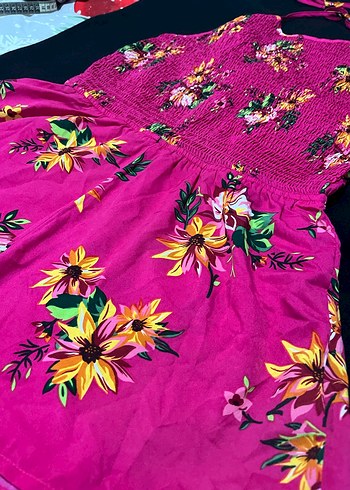 Pembe Çiçek Desenli Straplez Kadın Tulum - Görsel 5