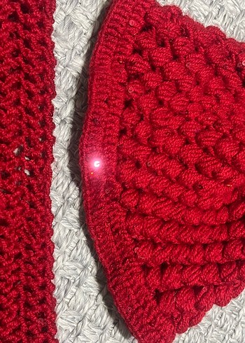 Kırmızı Örgü Kadın Bere - Görsel 3