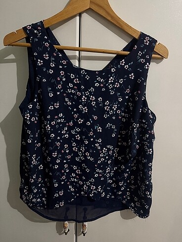 Bershka marka bluz hiç giyilmedi