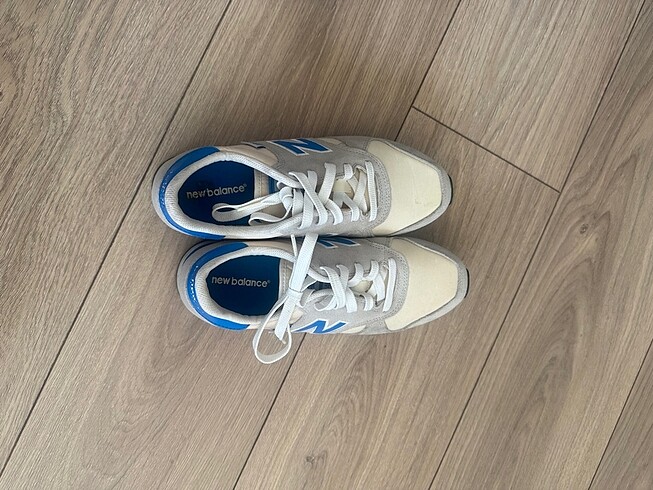 40 Beden beyaz Renk Hiç giyilmedi new balance marka spor ayakkabı