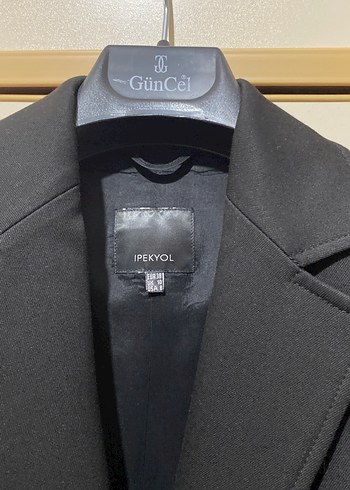 Siyah Düğmeli Kadın Ofis Blazeri - Görsel 4