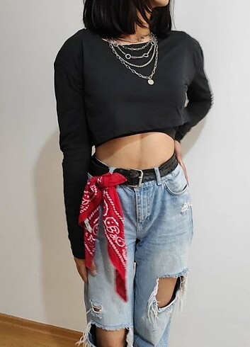 Diğer Siyah Crop