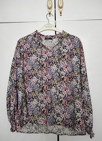 Yakası ipli bağlamalı gömlek - Görsel 9