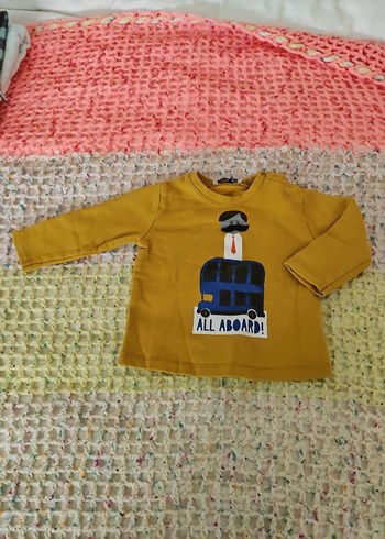 Sarı Baskılı Erkek Çocuk Sweatshirt 12 adet - Görsel 3
