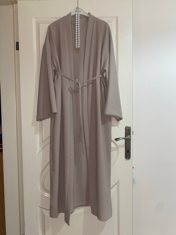 Bej Uzun Kadın abaya takım - Görsel 3